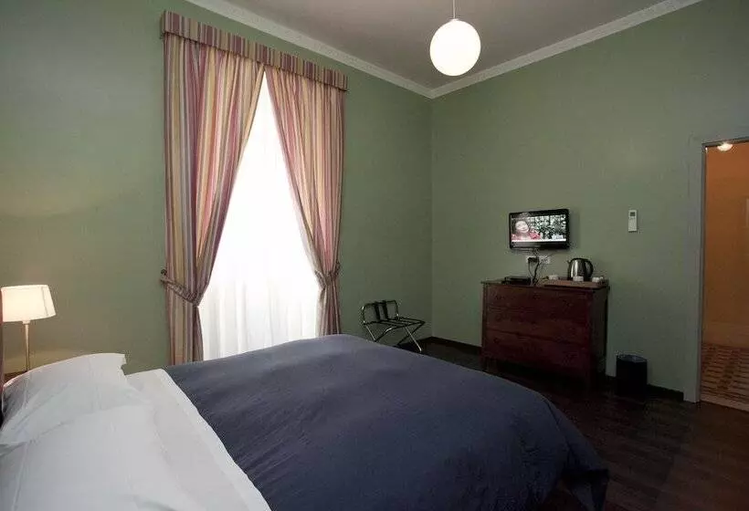 B&b Santi Quattro Al Colosseo