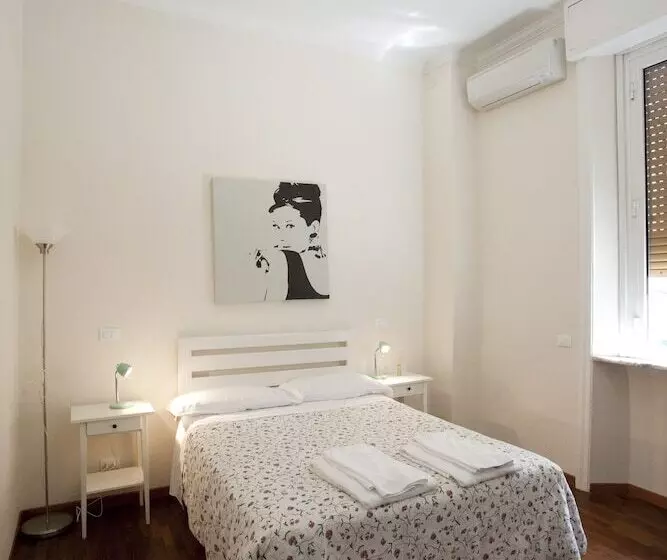 B&b Santi Quattro Al Colosseo