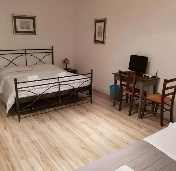 B&b Santi Quattro Al Colosseo