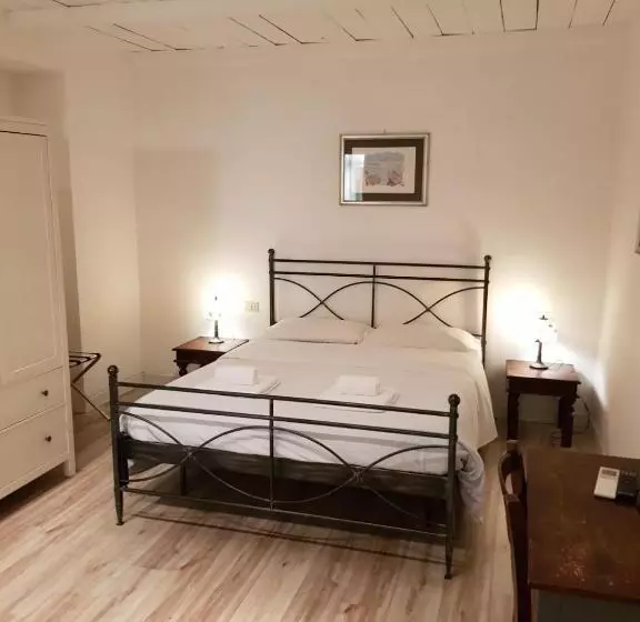 B&b Santi Quattro Al Colosseo