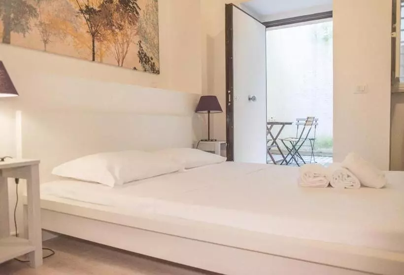 B&b Santi Quattro Al Colosseo