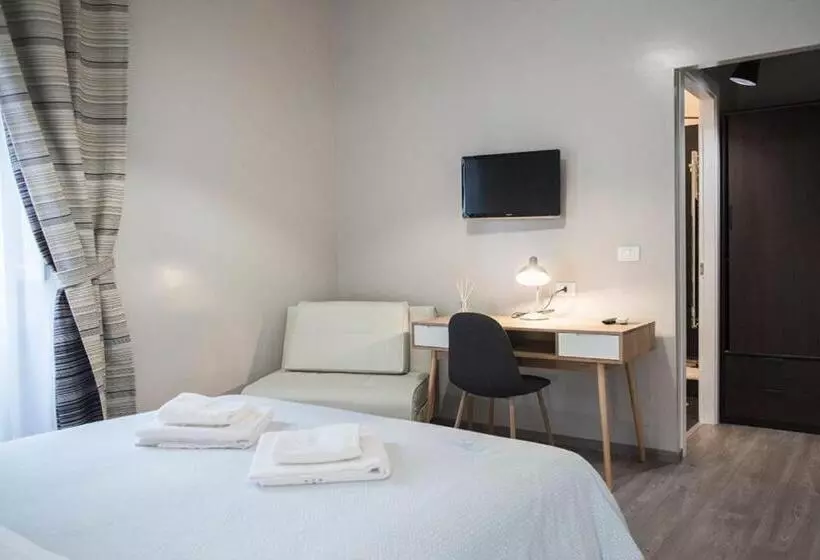 B&b Santi Quattro Al Colosseo