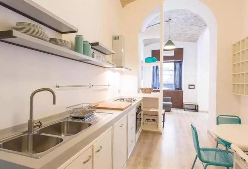 B&b Santi Quattro Al Colosseo