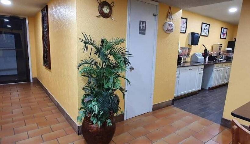 Chaparral Motel Hallettsville