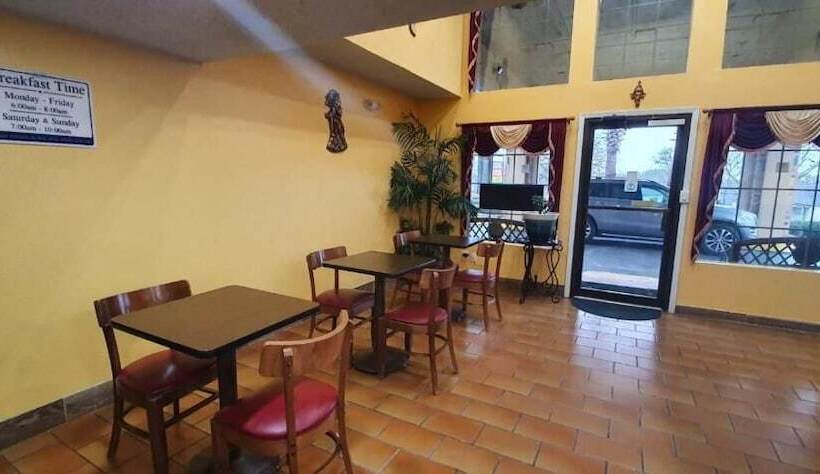 Chaparral Motel Hallettsville