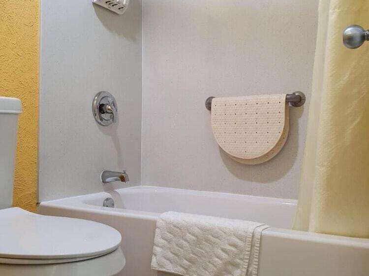 Chaparral Motel Hallettsville