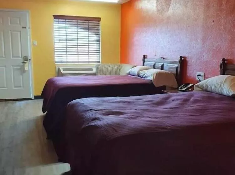 Chaparral Motel Hallettsville