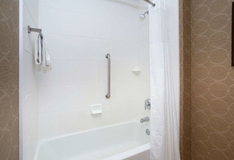 Hampton Inn & Suites I35/mulvane