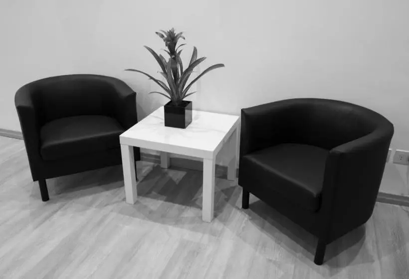 مسافرخانه Gregorios San Pietro Guesthouse