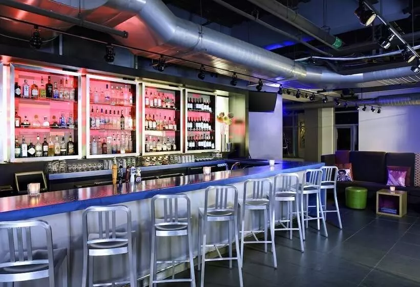 ホテル Aloft Cleveland Downtown