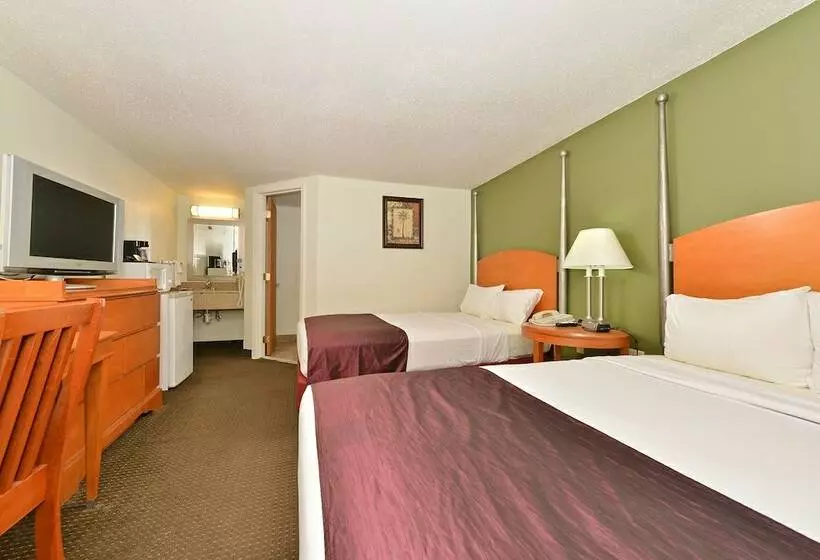 בית מלון כפרי Charleston Eagle Inn