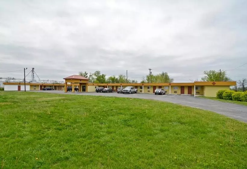 בית מלון כפרי Charleston Eagle Inn