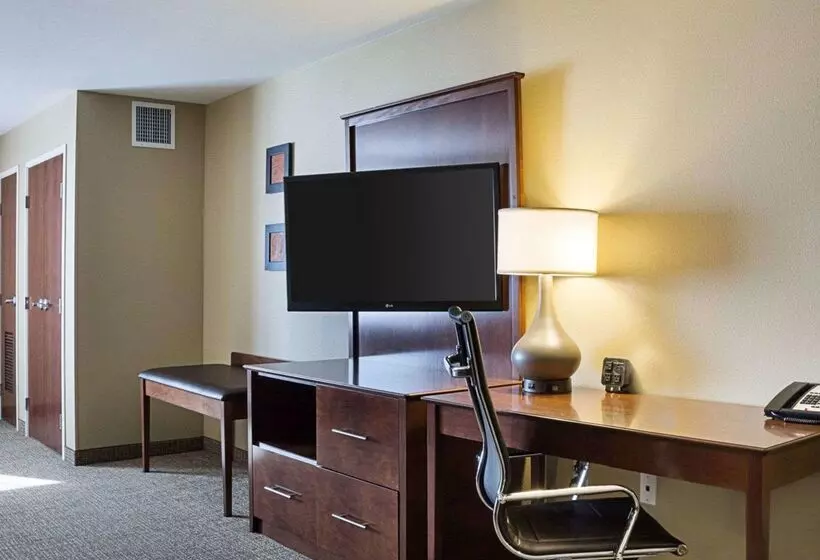 هتل Comfort Suites Medical Center