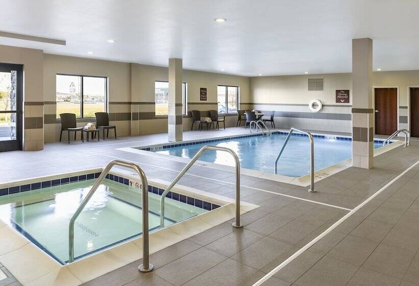 בית מלון כפרי Comfort Suites Medical Center