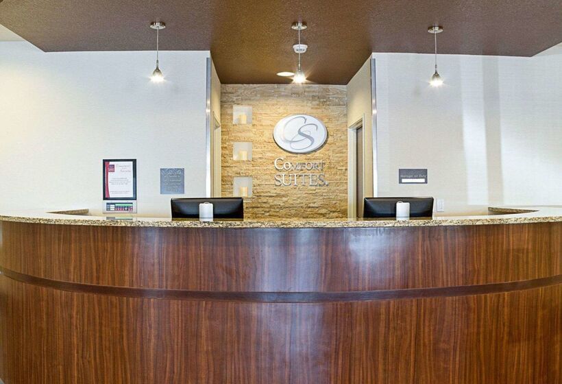 فندق Comfort Suites