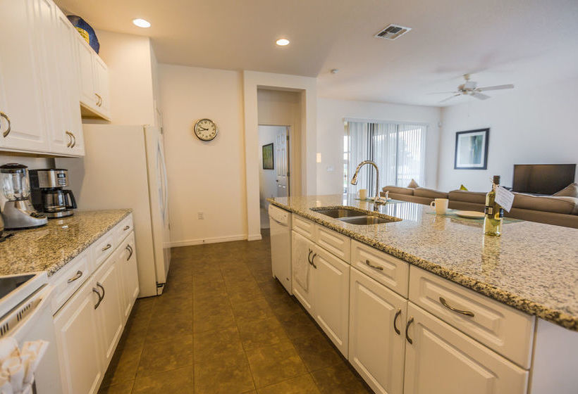 호텔 Contempo Vacation Homes