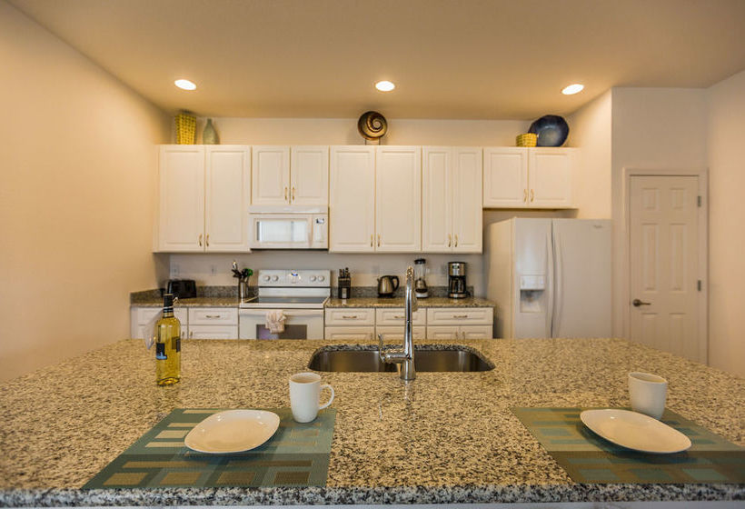 호텔 Contempo Vacation Homes