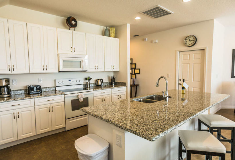 호텔 Contempo Vacation Homes