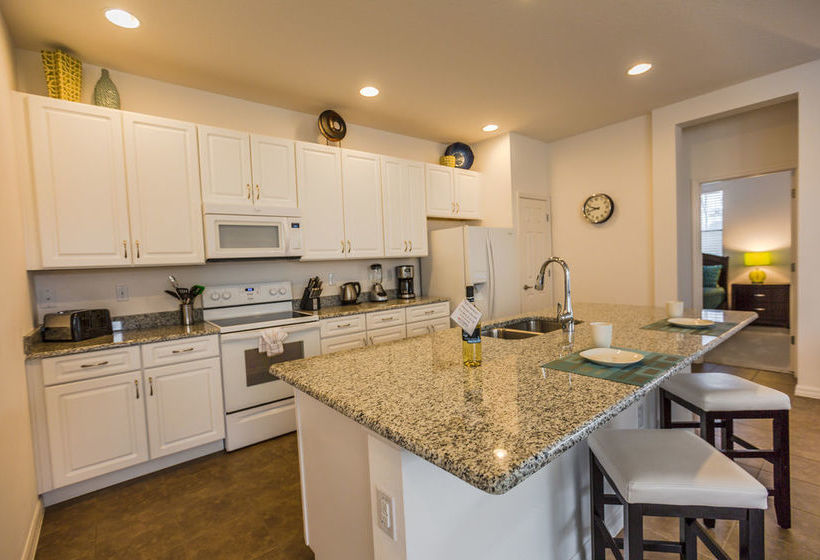 호텔 Contempo Vacation Homes