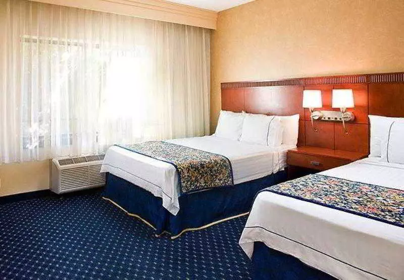 ホテル Courtyard By Marriott Denver Central Park