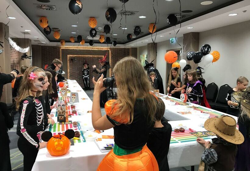 酒店 Golden Tulip Krakow City Center