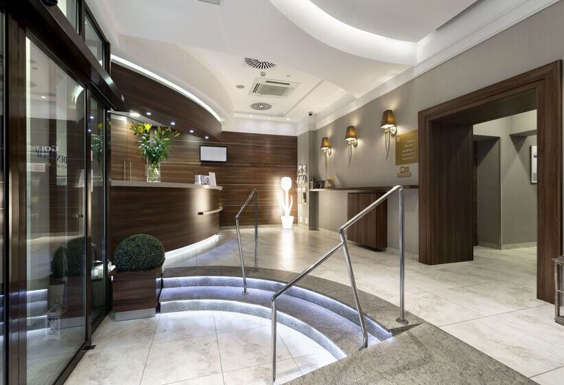 酒店 Golden Tulip Krakow City Center