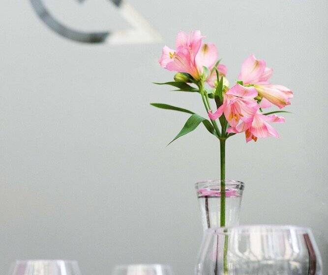 酒店 Golden Tulip Krakow City Center