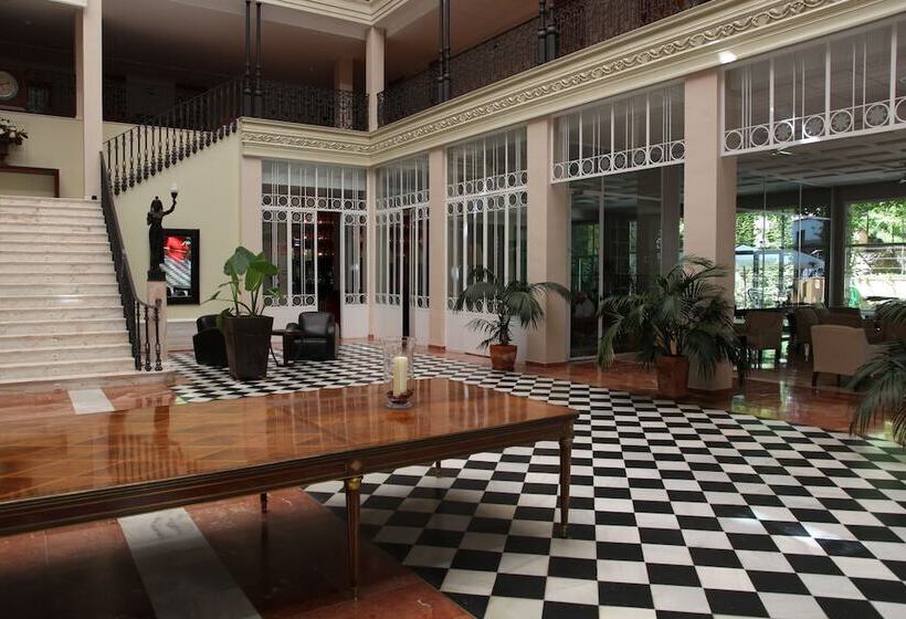 Gran Hotel Aqualange   Balneario De Alange