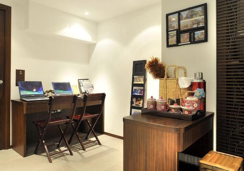 هتل Mingle By The Park