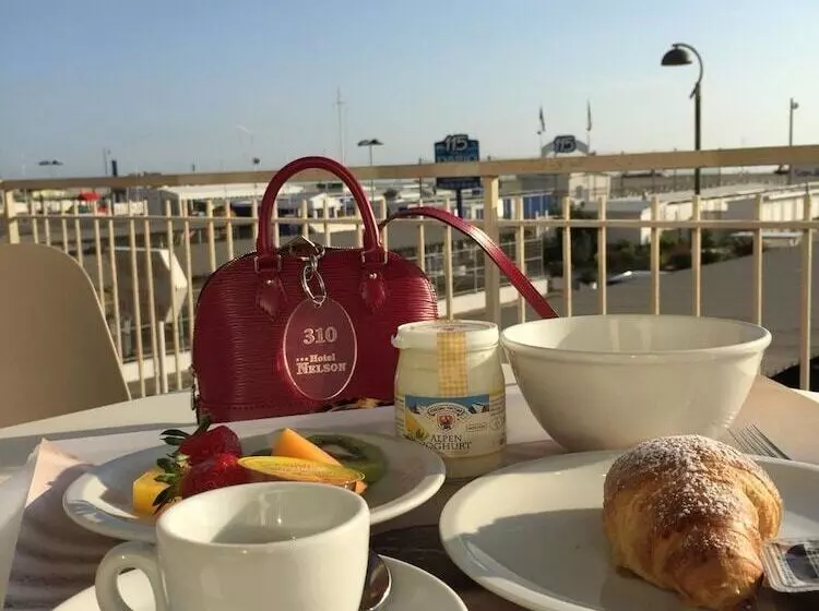 Hotel Nelson