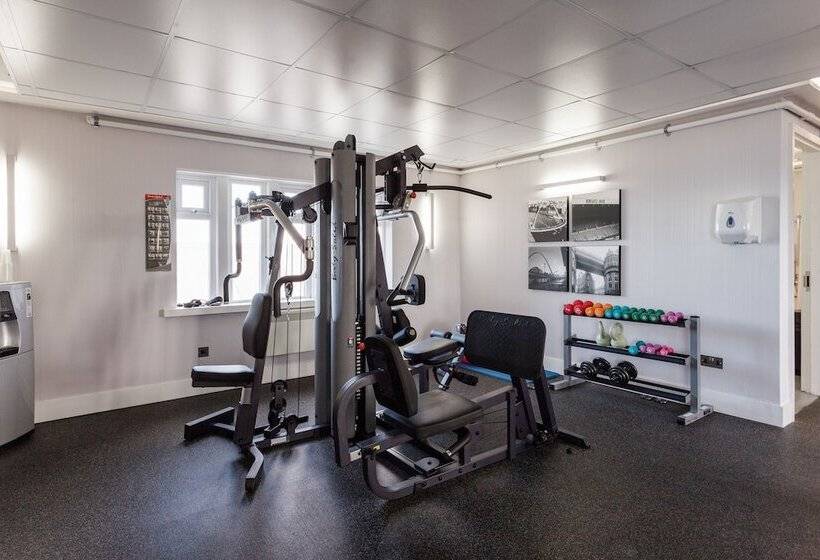 Отель Sandman Signature Newcastle