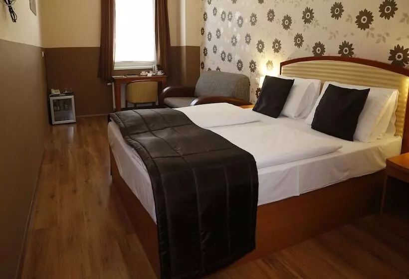 Six Inn Hotel Budapest