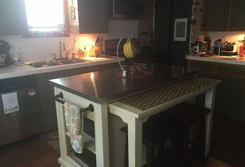 Hotelli Vara Guest House