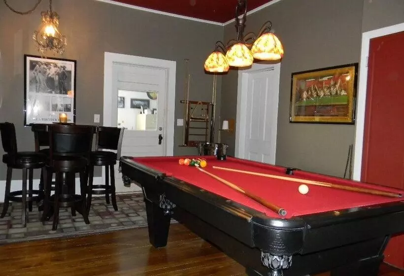 Hotelli Vara Guest House