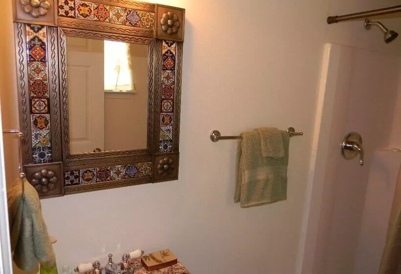 Hotelli Vara Guest House