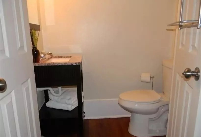 Hotelli Vara Guest House