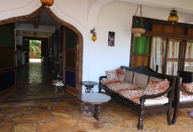 בית מלון כפרי Zanzibar House
