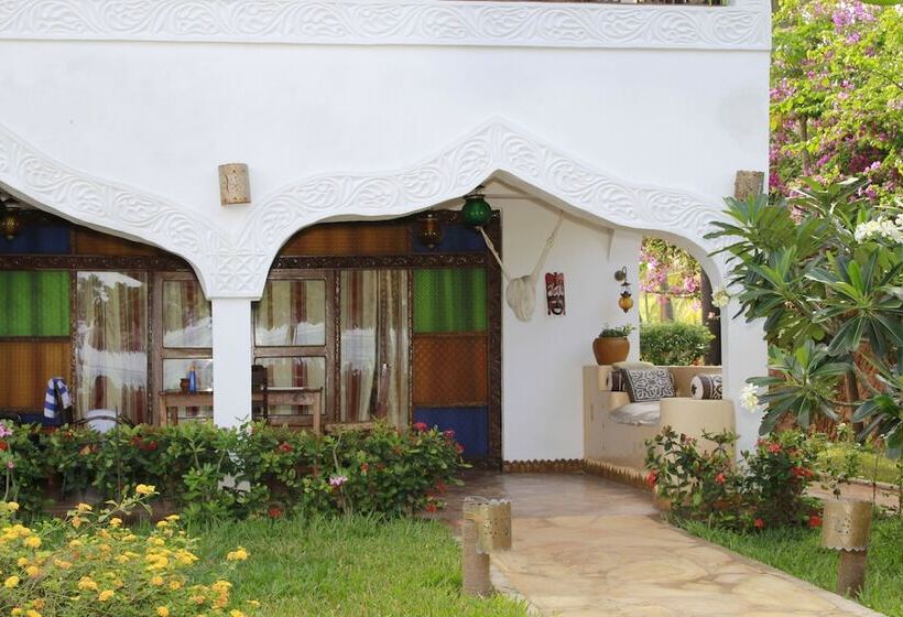 בית מלון כפרי Zanzibar House