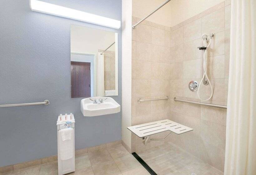 Microtel Inn & Suites By Wyndham Stanley