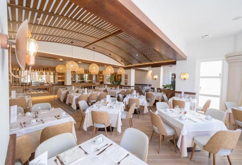 هتل اسرارآمیز Roulette de Portaventura World