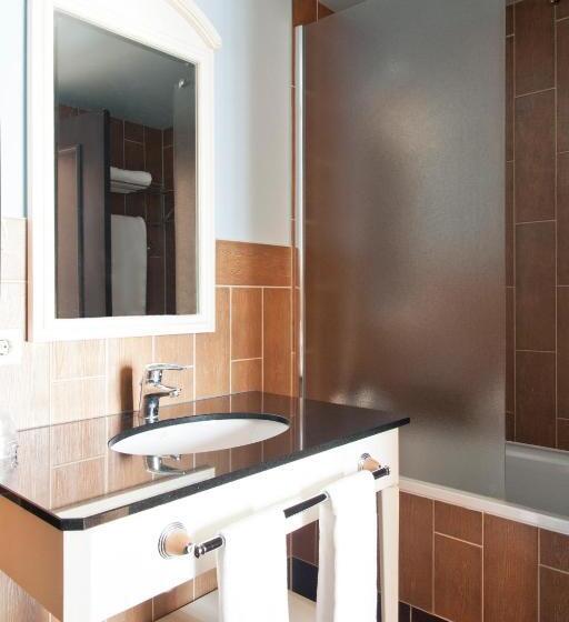 هتل اسرارآمیز Roulette de Portaventura World