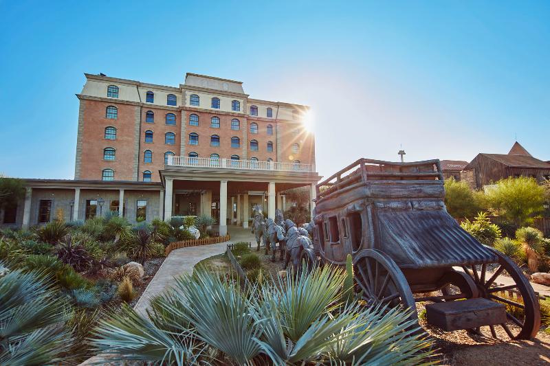 هتل اسرارآمیز Roulette de Portaventura World