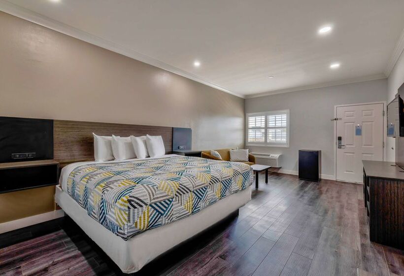 Motel 6 South Gate CA