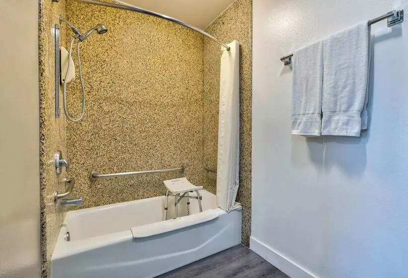 Motel 6 South Gate CA