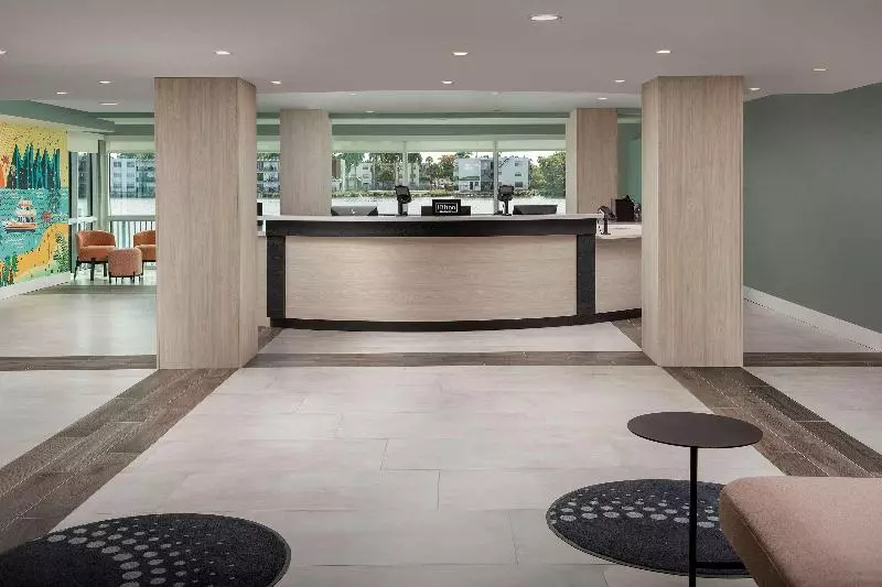 Hotelli Tru By Hilton Miami Airport South Blue Lagoon, Fl