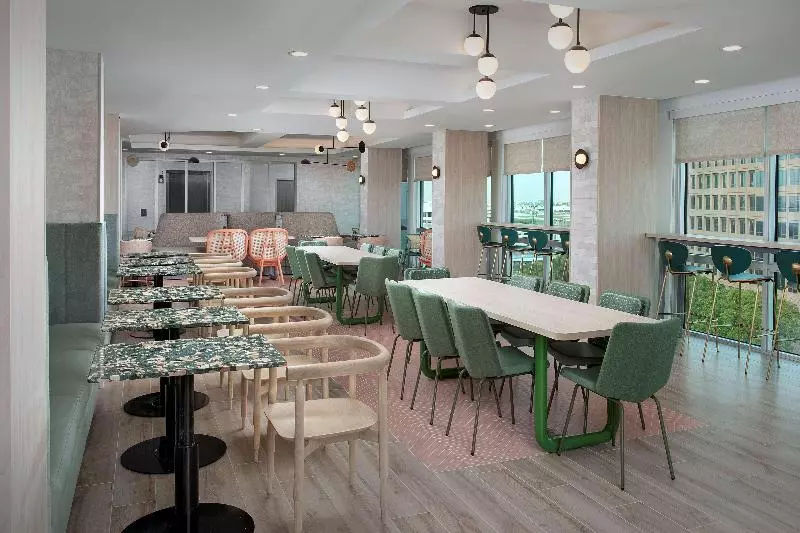 Hotelli Tru By Hilton Miami Airport South Blue Lagoon, Fl