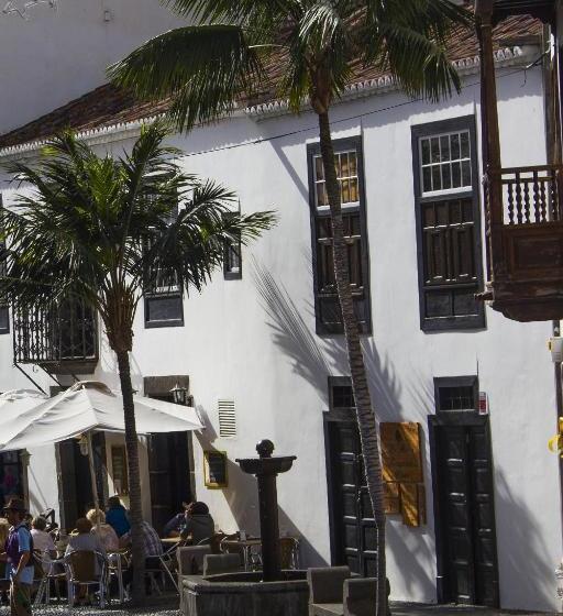 Apartamentos La Fuente