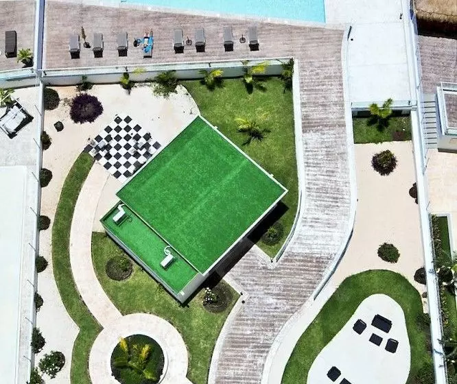 Barcelona Tower Suites