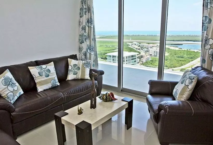 Barcelona Tower Suites