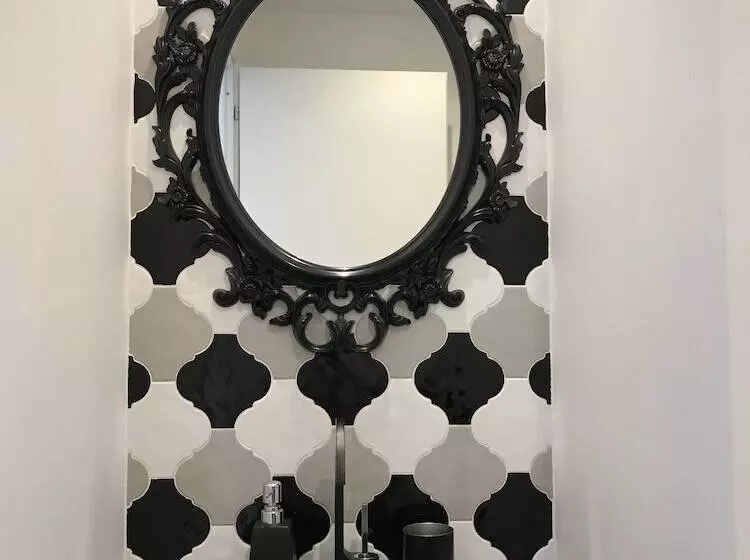 ベッドアンドブレックファースト Gallery Guesthouse